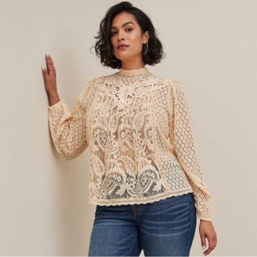 Torrid 3X BEIGE MIXED LACE HIGH NECK TOP